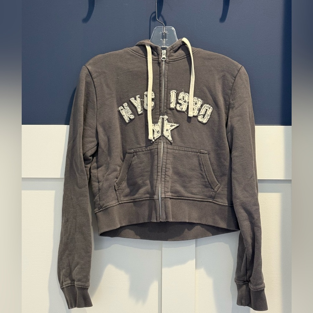 Urban Outfitters BDG Gray Zip-Up cropped Hoodie NWOT size L